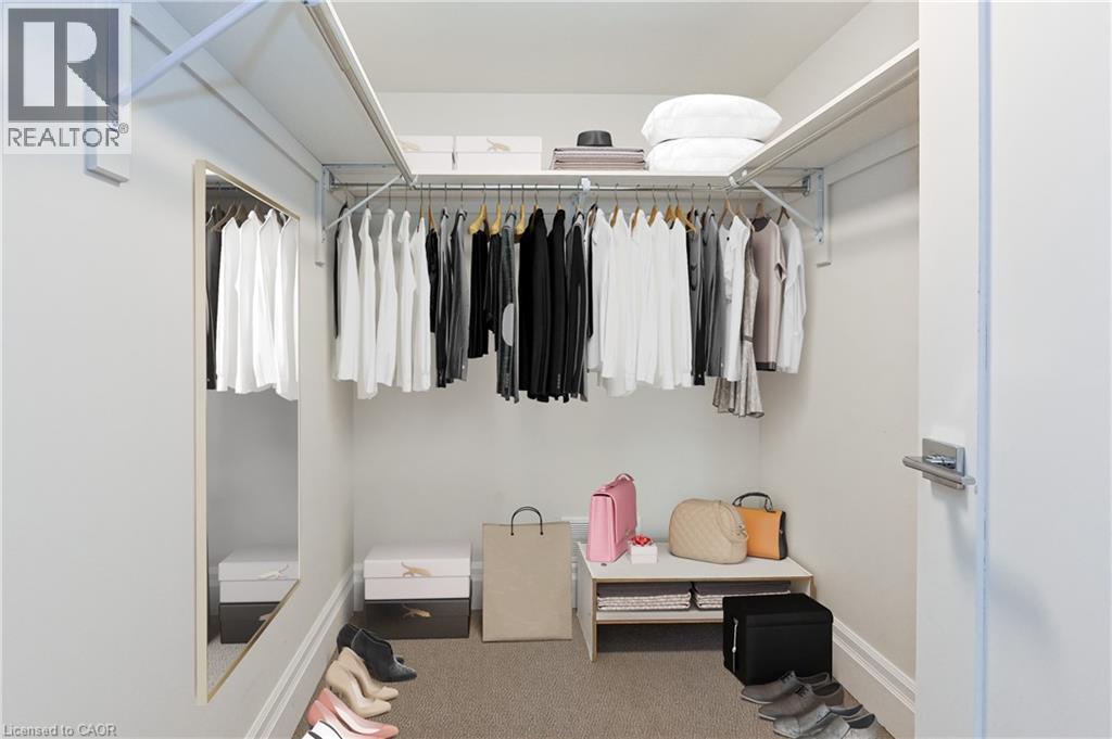 












760 LAKESHORE Road E Unit# 207

,
Mississauga,




Ontario
L5E1C7

