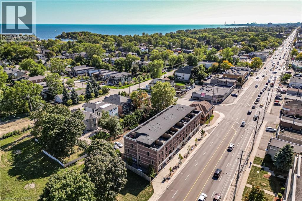 












760 LAKESHORE Road E Unit# 207

,
Mississauga,




Ontario
L5E1C7

