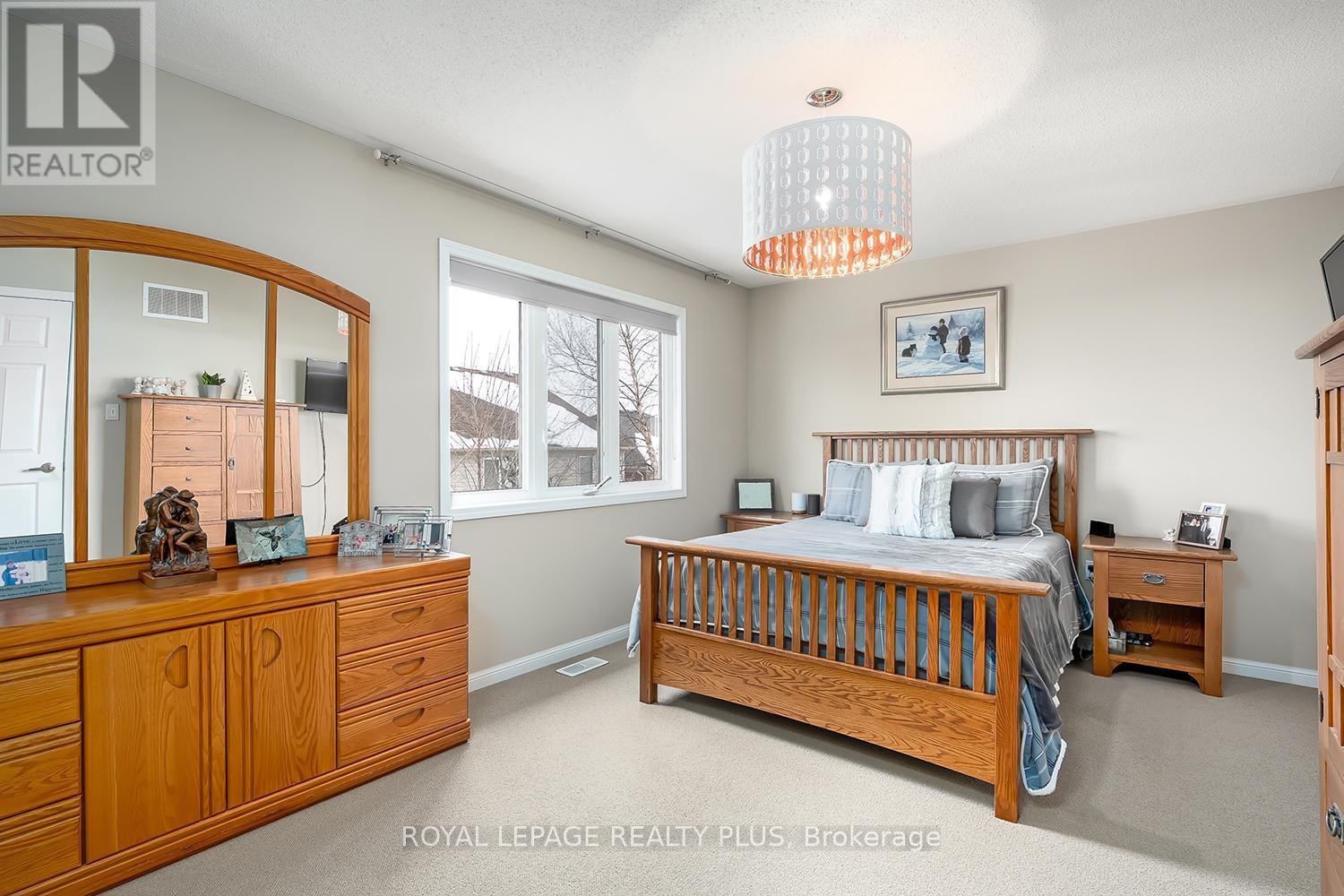 












329 TONELLI LANE

,
Milton,




Ontario
L9T0N8

