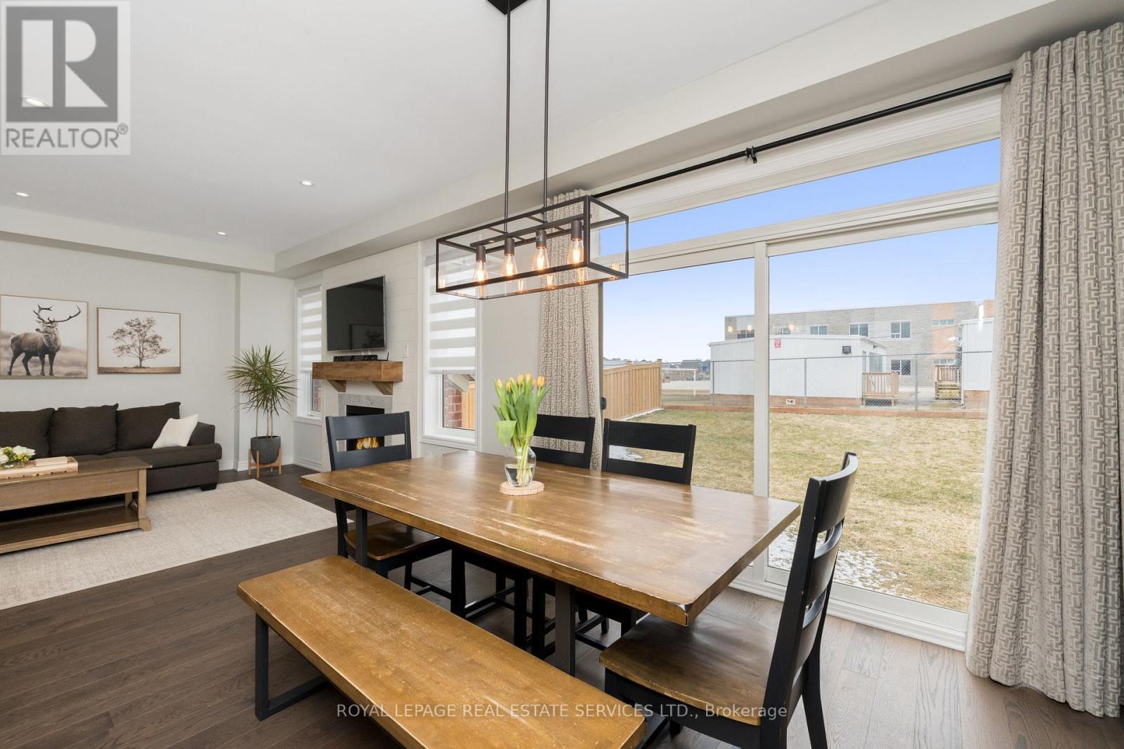 












160 DREXLER AVENUE

,
Guelph/Eramosa,




Ontario
N0B2K0

