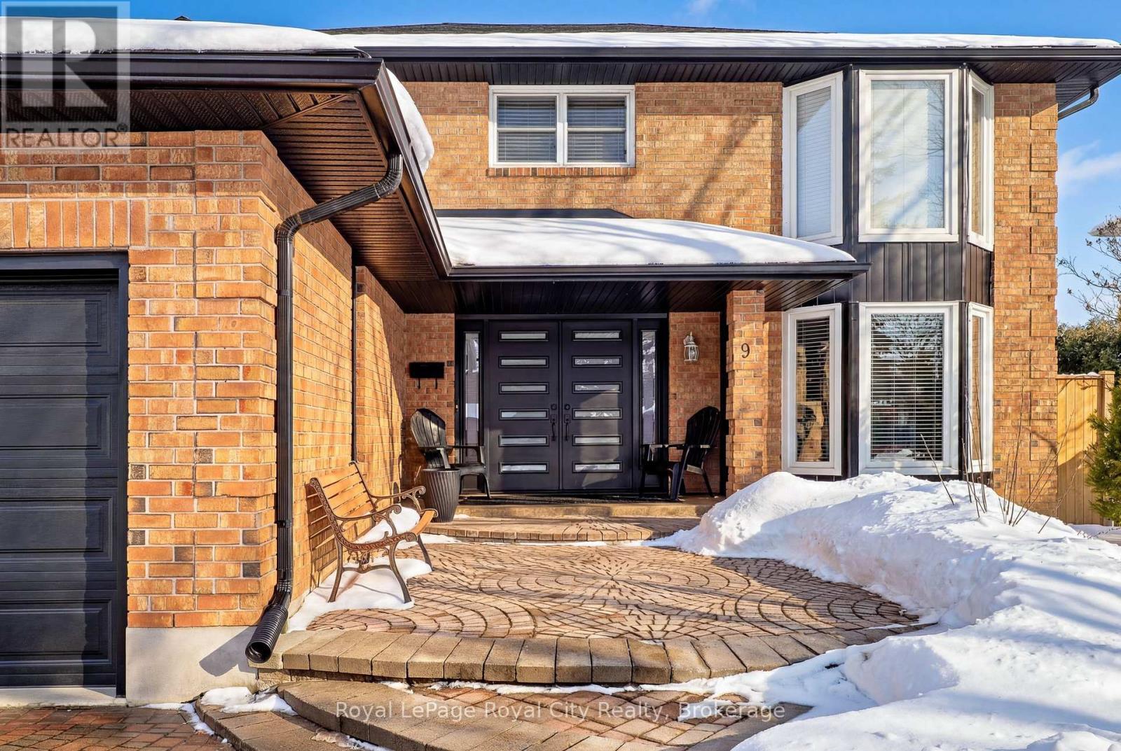 












9 KORTRIGHT ROAD E

,
Guelph (Kortright East),




Ontario
N1G4C8

