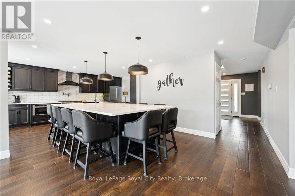 












9 KORTRIGHT ROAD E

,
Guelph (Kortright East),




Ontario
N1G4C8

