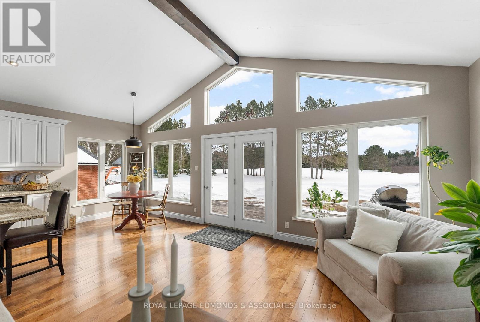 












125 BEAR TRAIL ROAD

,
Killaloe, Hagarty and Richards,




Ontario
K0J2A0

