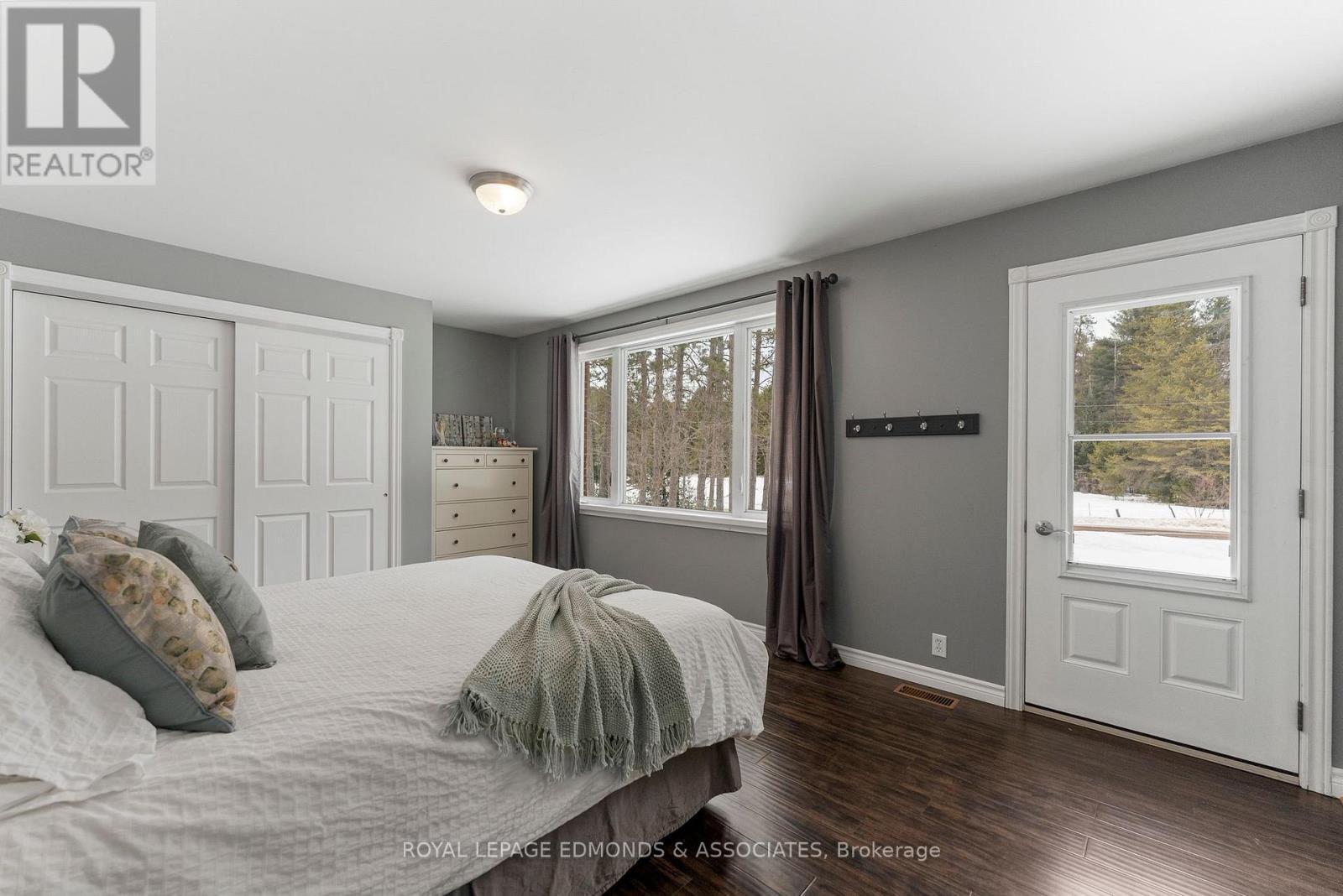 












125 BEAR TRAIL ROAD

,
Killaloe, Hagarty and Richards,




Ontario
K0J2A0

