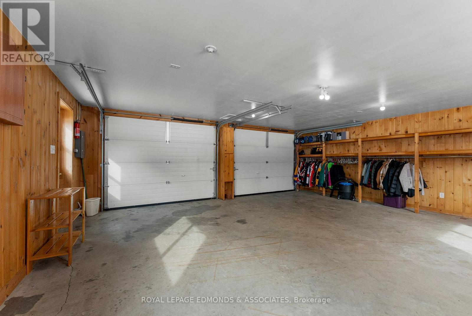 












125 BEAR TRAIL ROAD

,
Killaloe, Hagarty and Richards,




Ontario
K0J2A0

