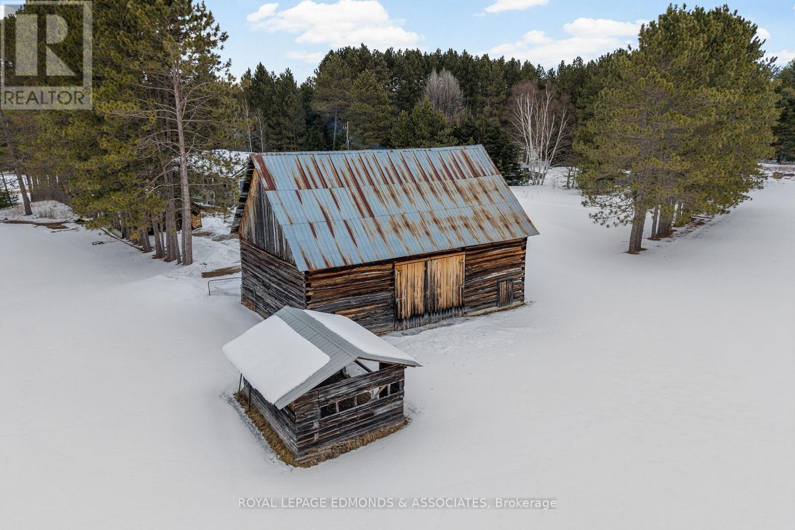 












125 BEAR TRAIL ROAD

,
Killaloe, Hagarty and Richards,




Ontario
K0J2A0

