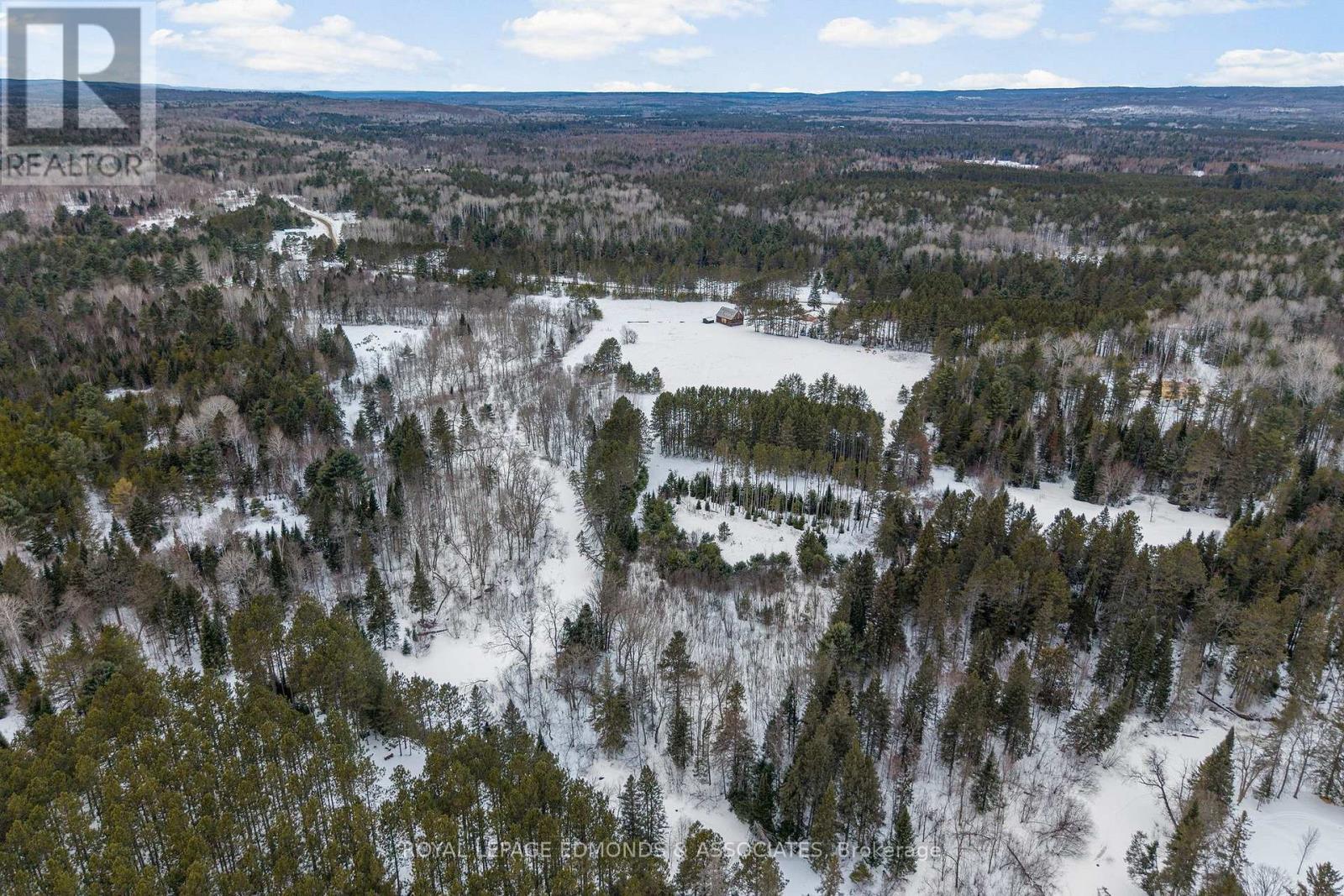 












125 BEAR TRAIL ROAD

,
Killaloe, Hagarty and Richards,




Ontario
K0J2A0

