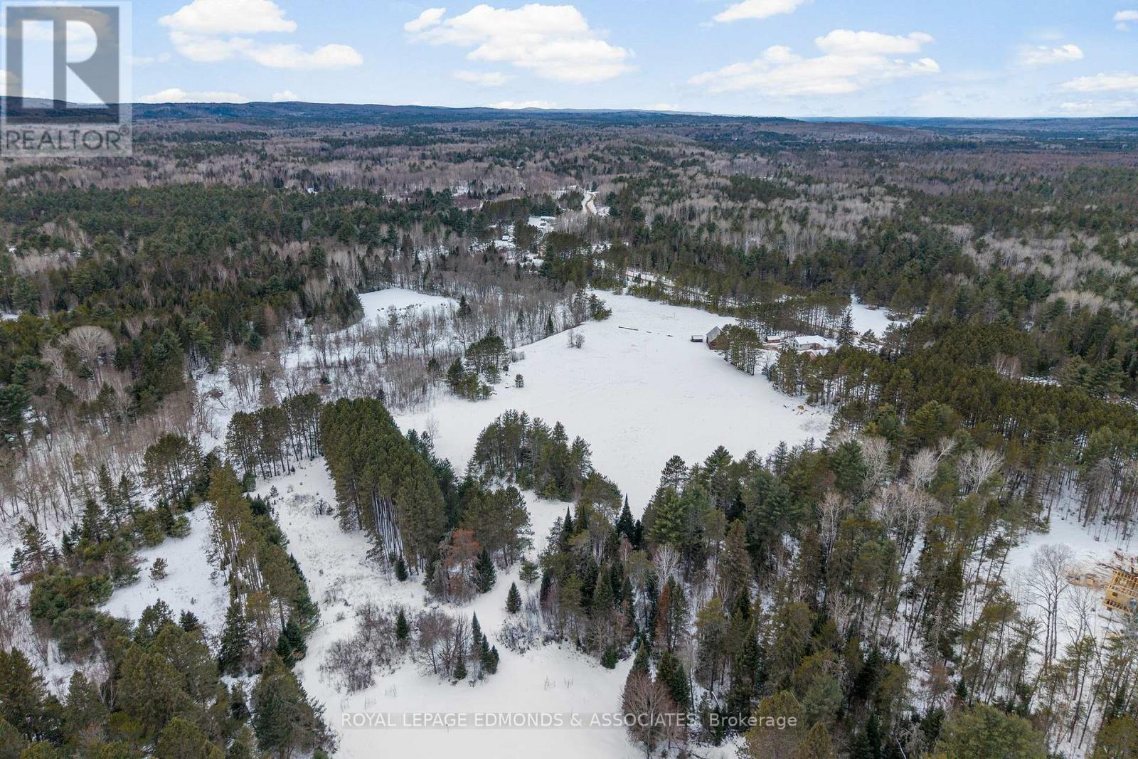 












125 BEAR TRAIL ROAD

,
Killaloe, Hagarty and Richards,




Ontario
K0J2A0

