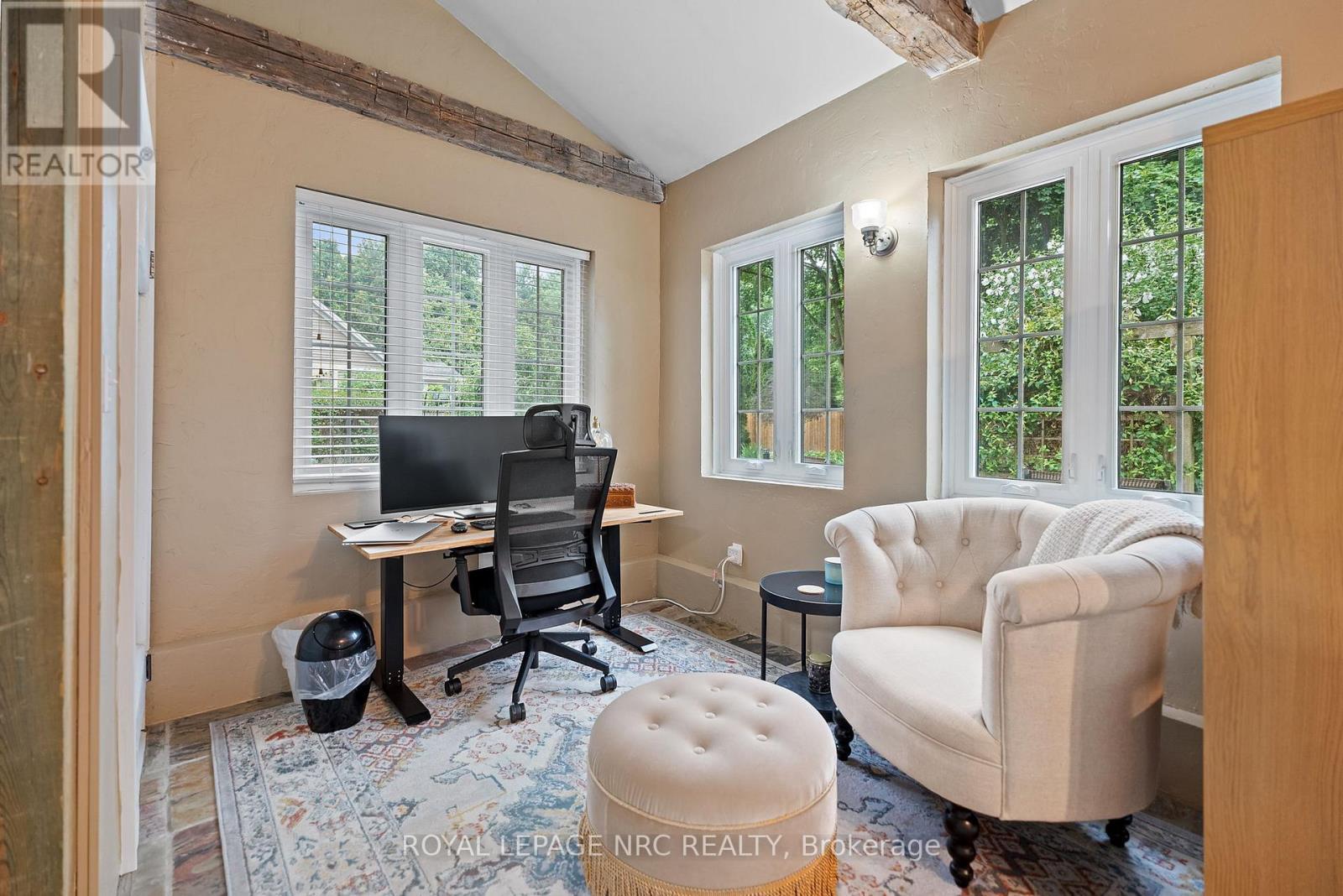 












307 MISSISSAGUA STREET

,
Niagara-on-the-Lake (Town),




Ontario
L0S1J0

