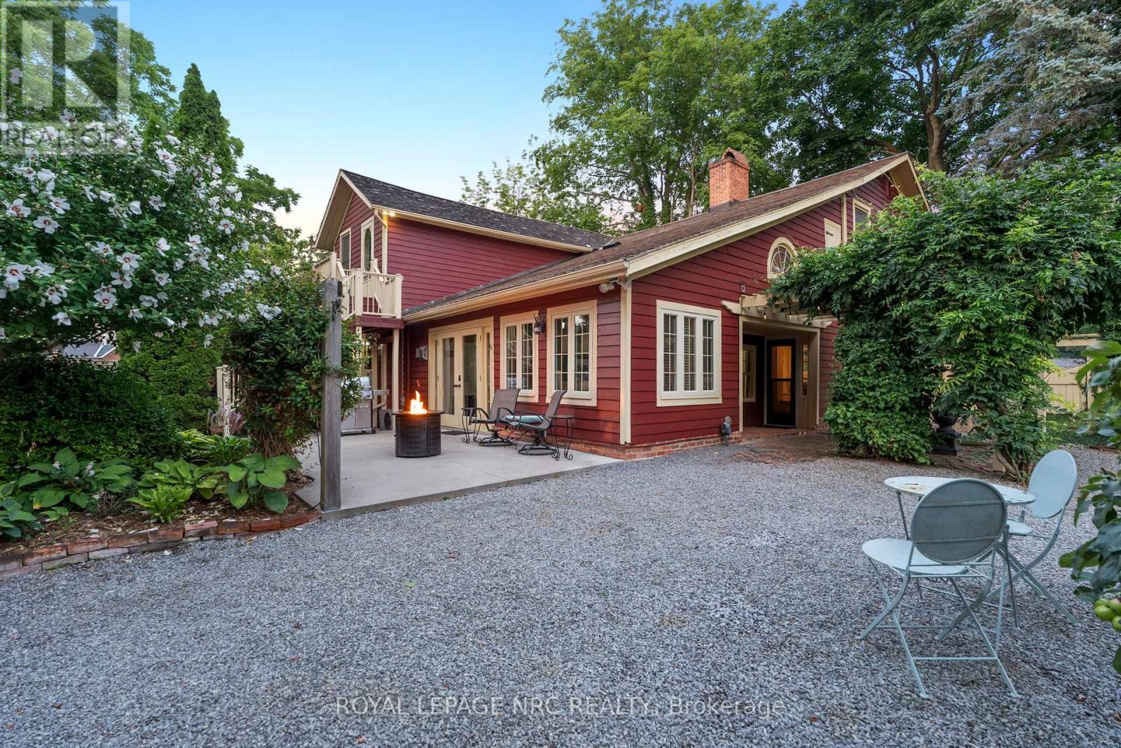 












307 MISSISSAGUA STREET

,
Niagara-on-the-Lake (Town),




Ontario
L0S1J0

