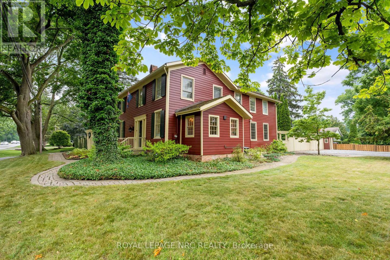 












307 MISSISSAGUA STREET

,
Niagara-on-the-Lake (Town),




Ontario
L0S1J0

