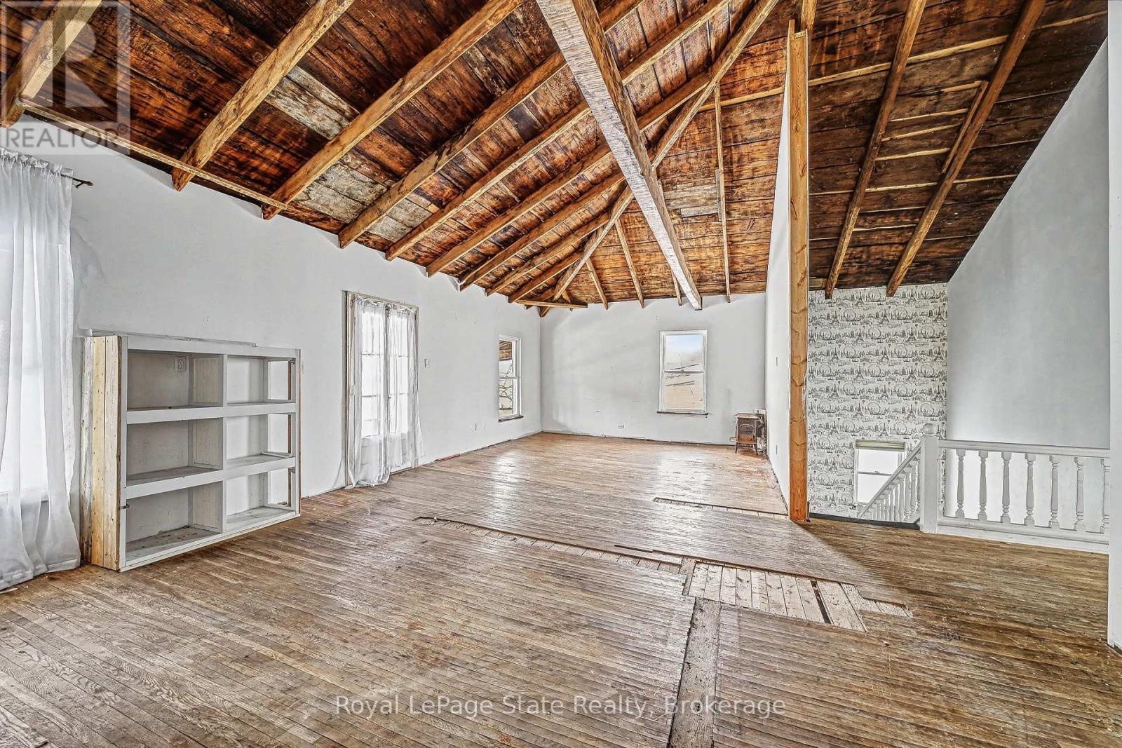 












36 RIVER STREET

,
Thorold (Port Robinson),




Ontario
L0S1K0

