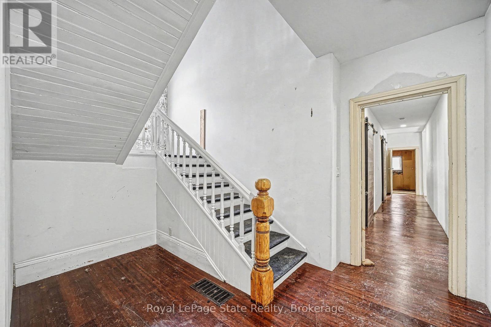 












36 RIVER STREET

,
Thorold (Port Robinson),




Ontario
L0S1K0

