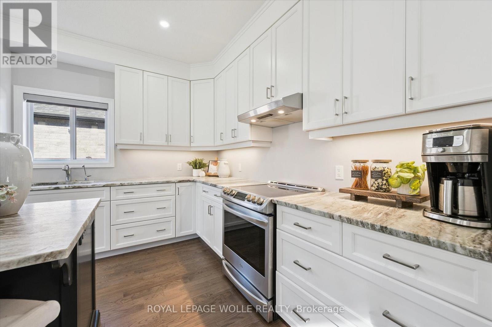 












8 GRIFFITH COURT

,
North Perth,




Ontario
N4W0G1

