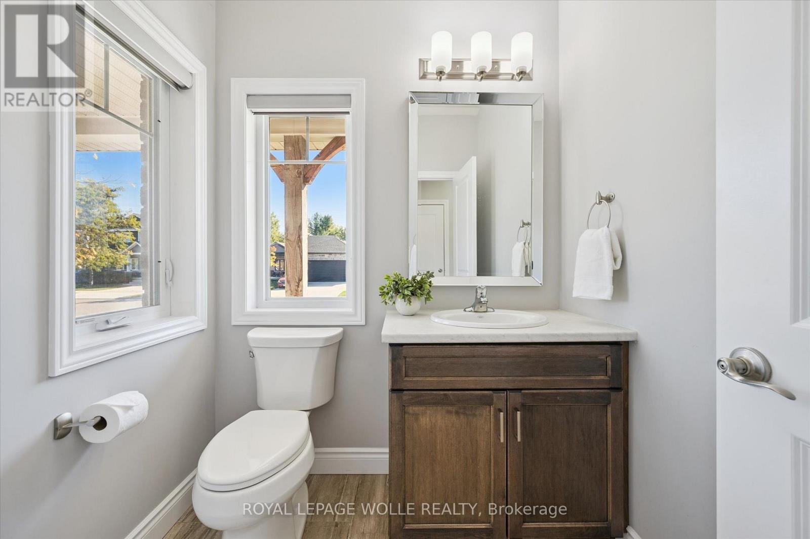 












8 GRIFFITH COURT

,
North Perth,




Ontario
N4W0G1

