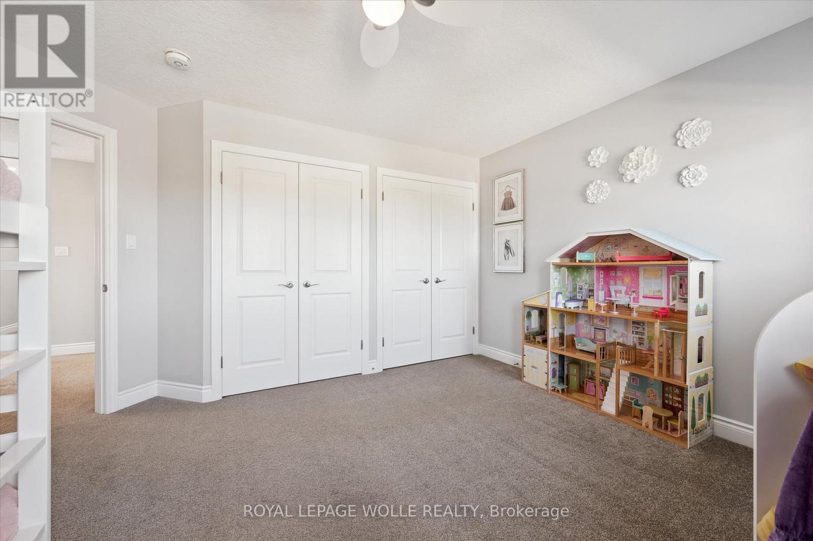 












8 GRIFFITH COURT

,
North Perth,




Ontario
N4W0G1

