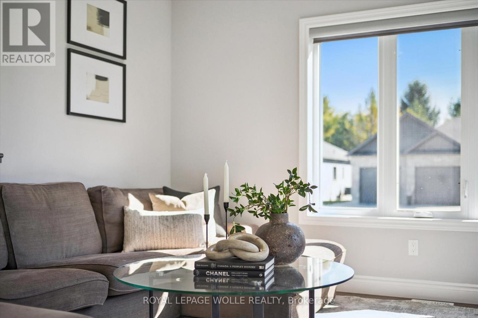 












8 GRIFFITH COURT

,
North Perth,




Ontario
N4W0G1

