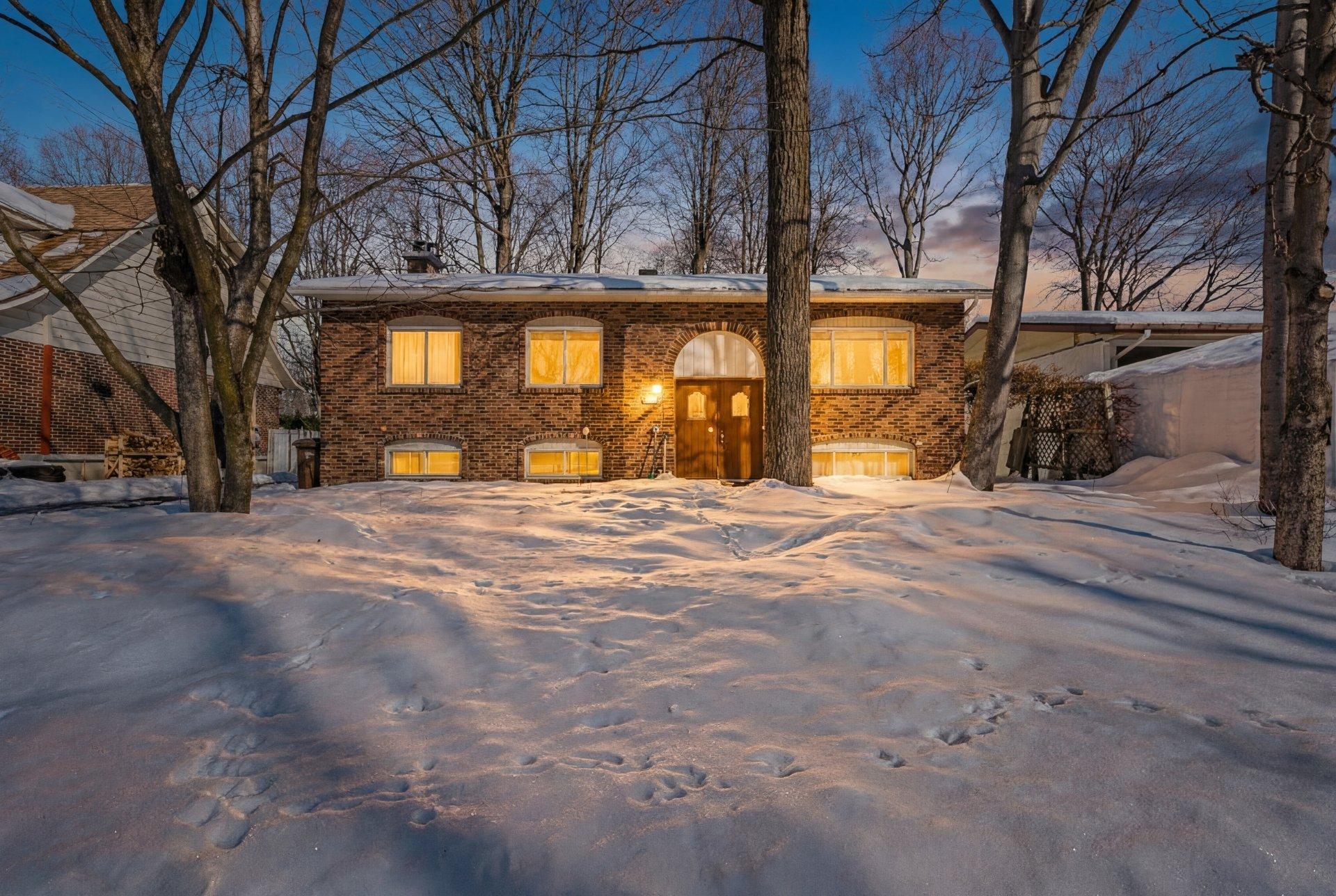 









245


Rue Gauvin

,
Repentigny (Repentigny),




QC
J6A5W6

