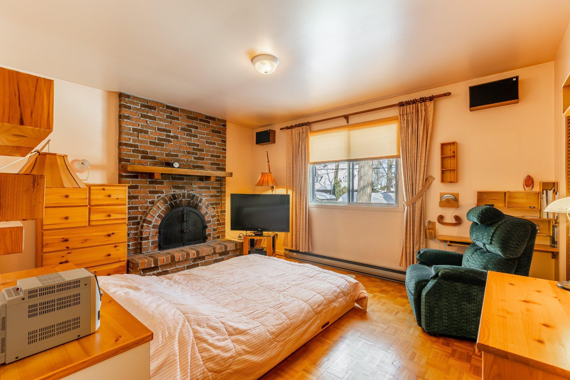 









245


Rue Gauvin

,
Repentigny (Repentigny),




QC
J6A5W6

