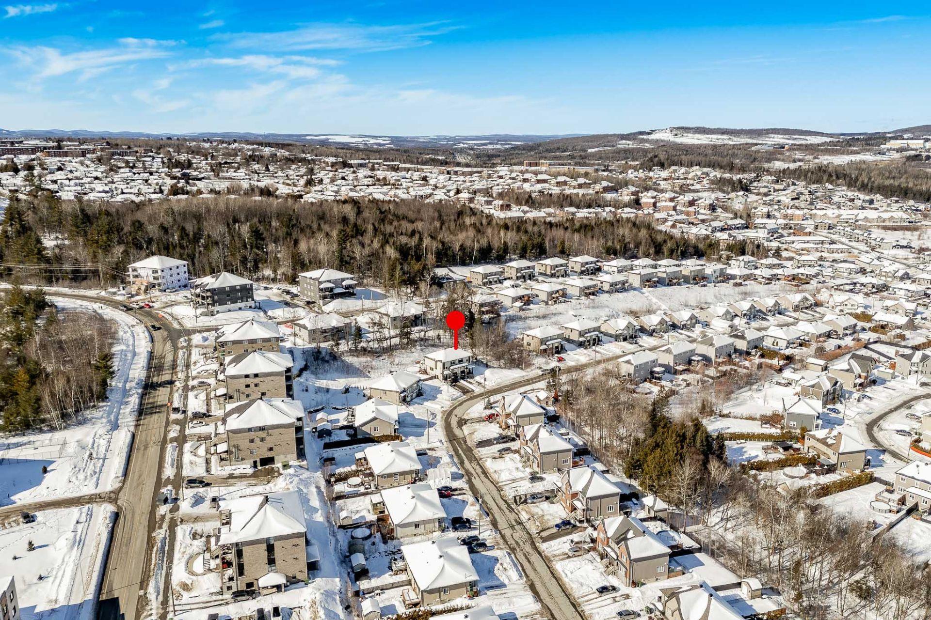 









1956


Rue du Chèvrefeuille

,
Sherbrooke (Fleurimont),




QC
J1E0J5

