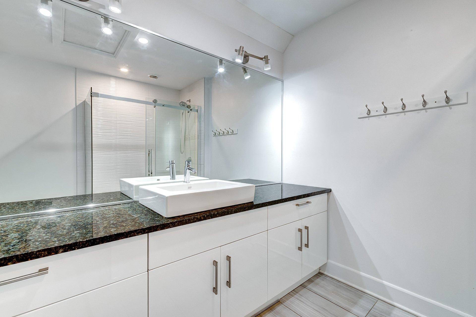 









7335Z


Ch. Kildare

,
Côte-Saint-Luc,




QC
H4W0B8

