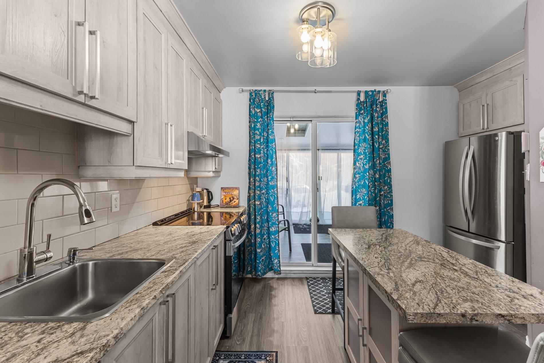 









90


Rue du Golf

,
Lavaltrie,




QC
J5T2Y2

