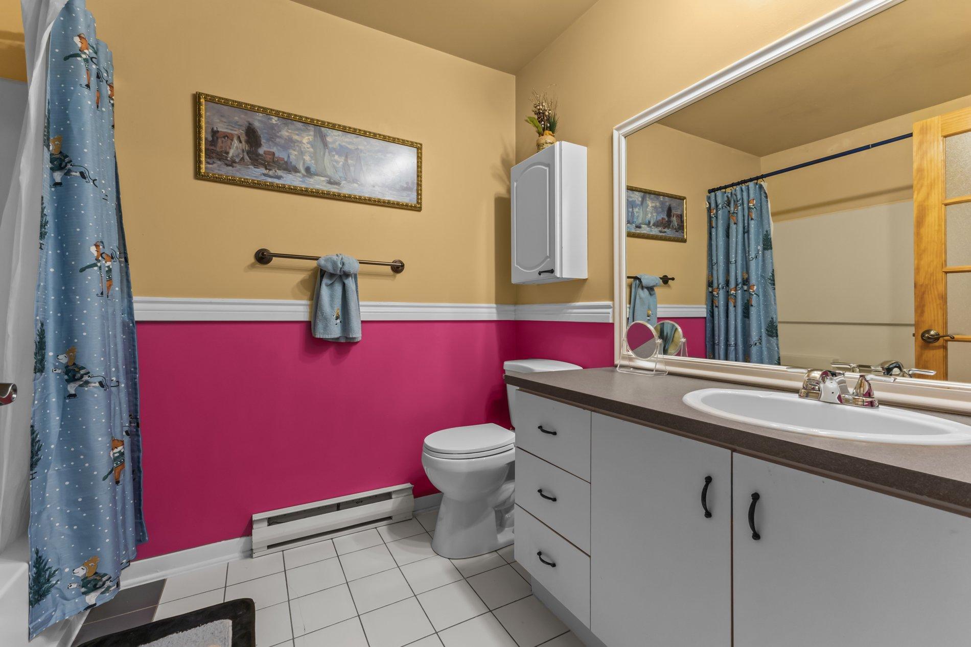 









90


Rue du Golf

,
Lavaltrie,




QC
J5T2Y2

