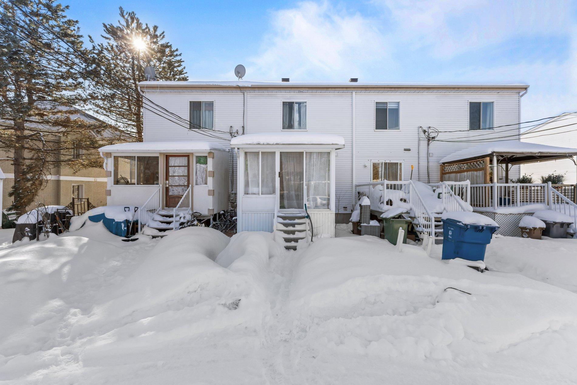 









90


Rue du Golf

,
Lavaltrie,




QC
J5T2Y2

