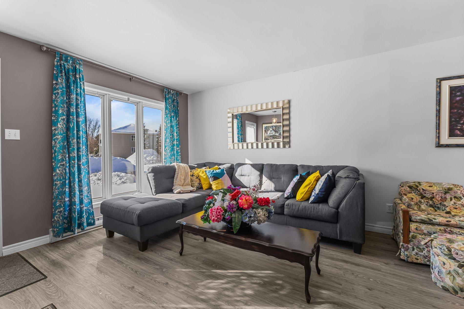 









90


Rue du Golf

,
Lavaltrie,




QC
J5T2Y2

