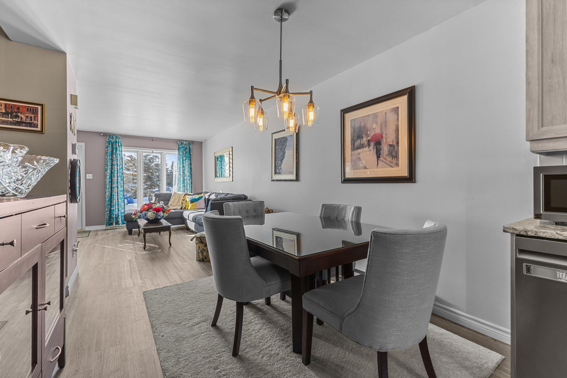 









90


Rue du Golf

,
Lavaltrie,




QC
J5T2Y2

