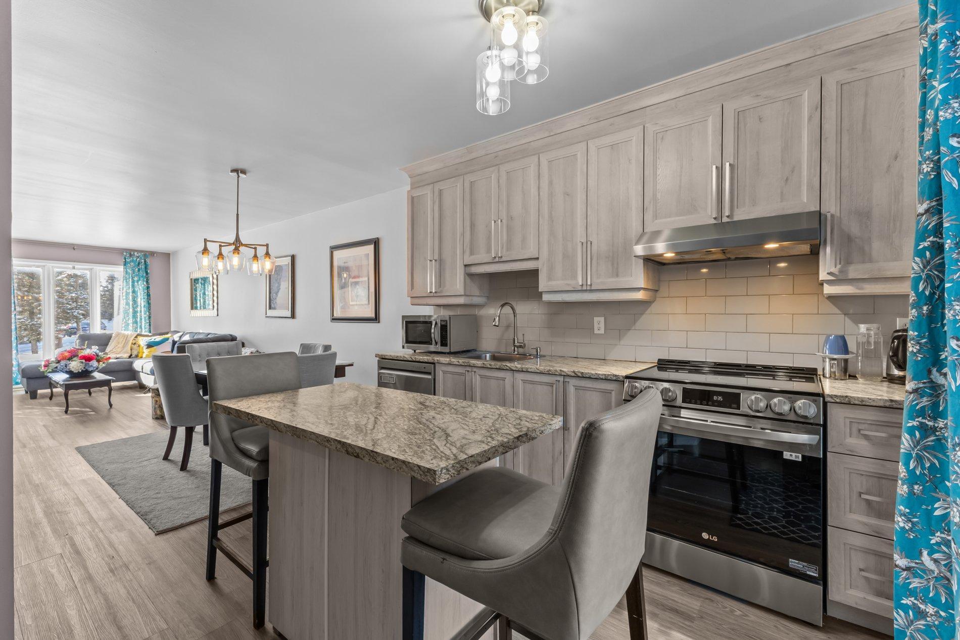 









90


Rue du Golf

,
Lavaltrie,




QC
J5T2Y2

