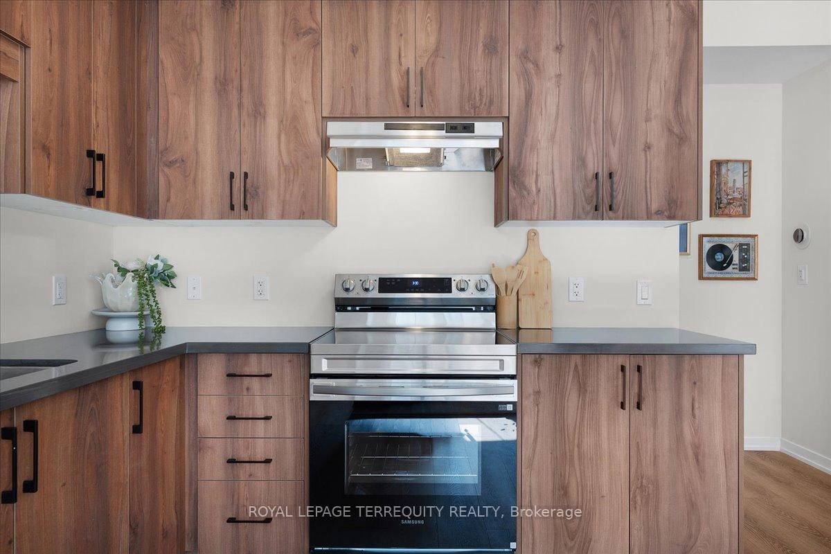 









38


Kingbird

Common,
Cambridge,




ON
N1T 0H3

