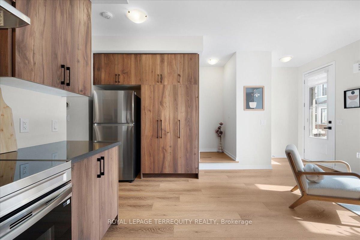 









38


Kingbird

Common,
Cambridge,




ON
N1T 0H3

