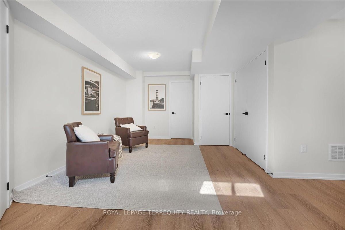 









38


Kingbird

Common,
Cambridge,




ON
N1T 0H3

