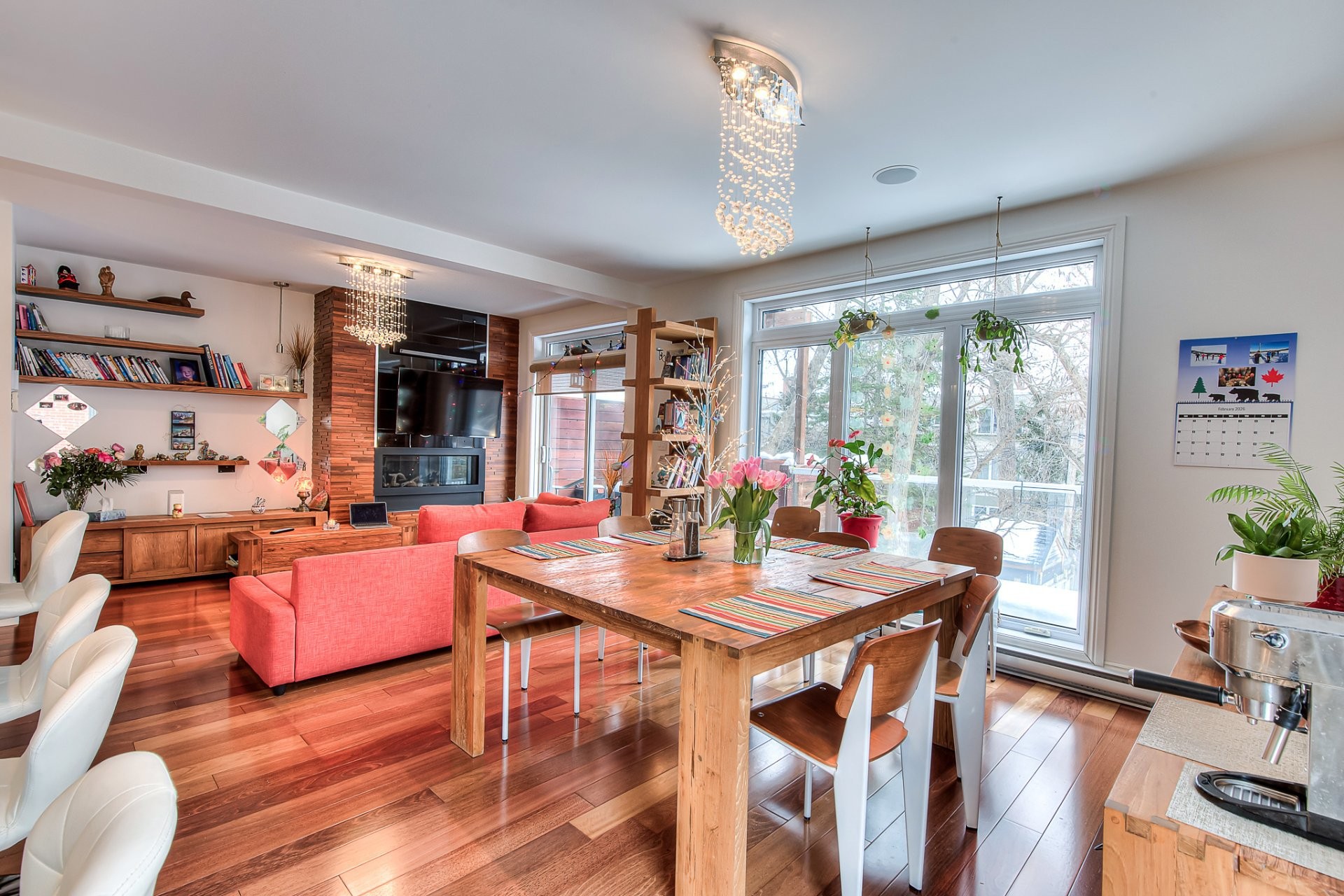 









5485


Av. Earnscliffe

,
Montréal (Côte-des-Neiges/Notre-Dame-de-Grâce),




QC
H3X2P8

