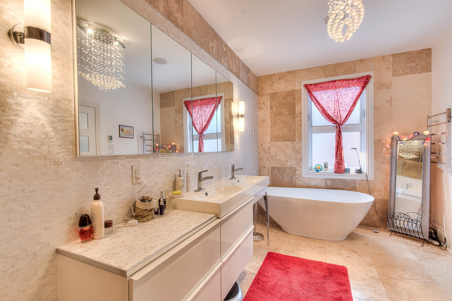 









5485


Av. Earnscliffe

,
Montréal (Côte-des-Neiges/Notre-Dame-de-Grâce),




QC
H3X2P8

