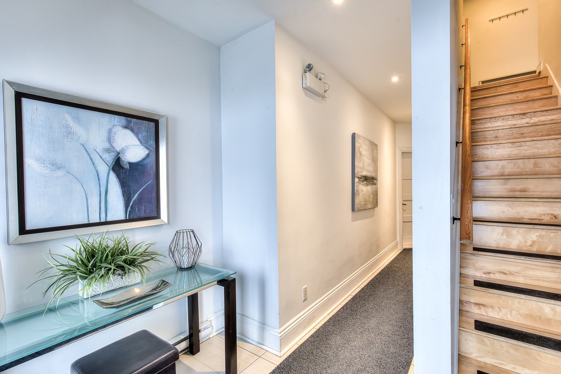 









5485


Av. Earnscliffe

,
Montréal (Côte-des-Neiges/Notre-Dame-de-Grâce),




QC
H3X2P8

