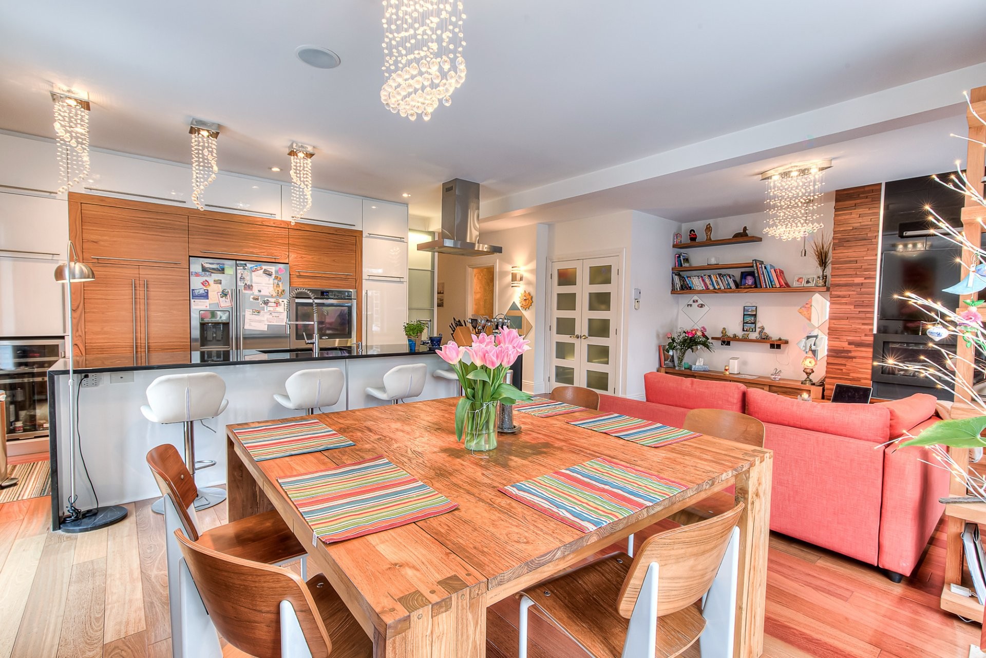 









5485


Av. Earnscliffe

,
Montréal (Côte-des-Neiges/Notre-Dame-de-Grâce),




QC
H3X2P8

