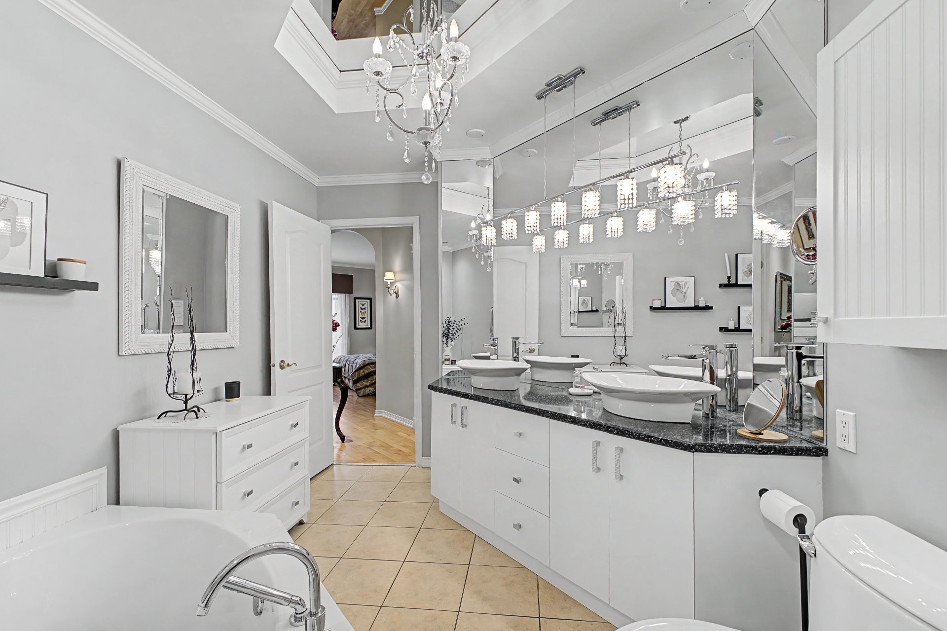 









295


Rue de Vimy

, 405,
Saint-Bruno-de-Montarville,




QC
J3V6L2

