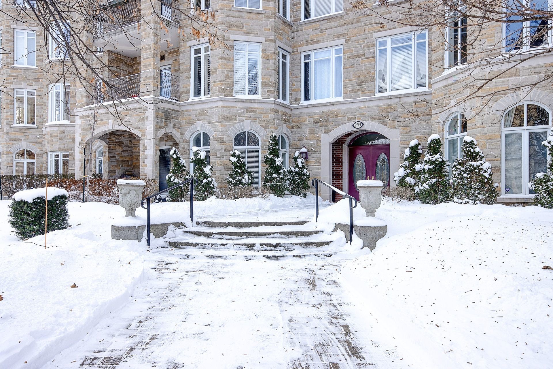 









295


Rue de Vimy

, 405,
Saint-Bruno-de-Montarville,




QC
J3V6L2

