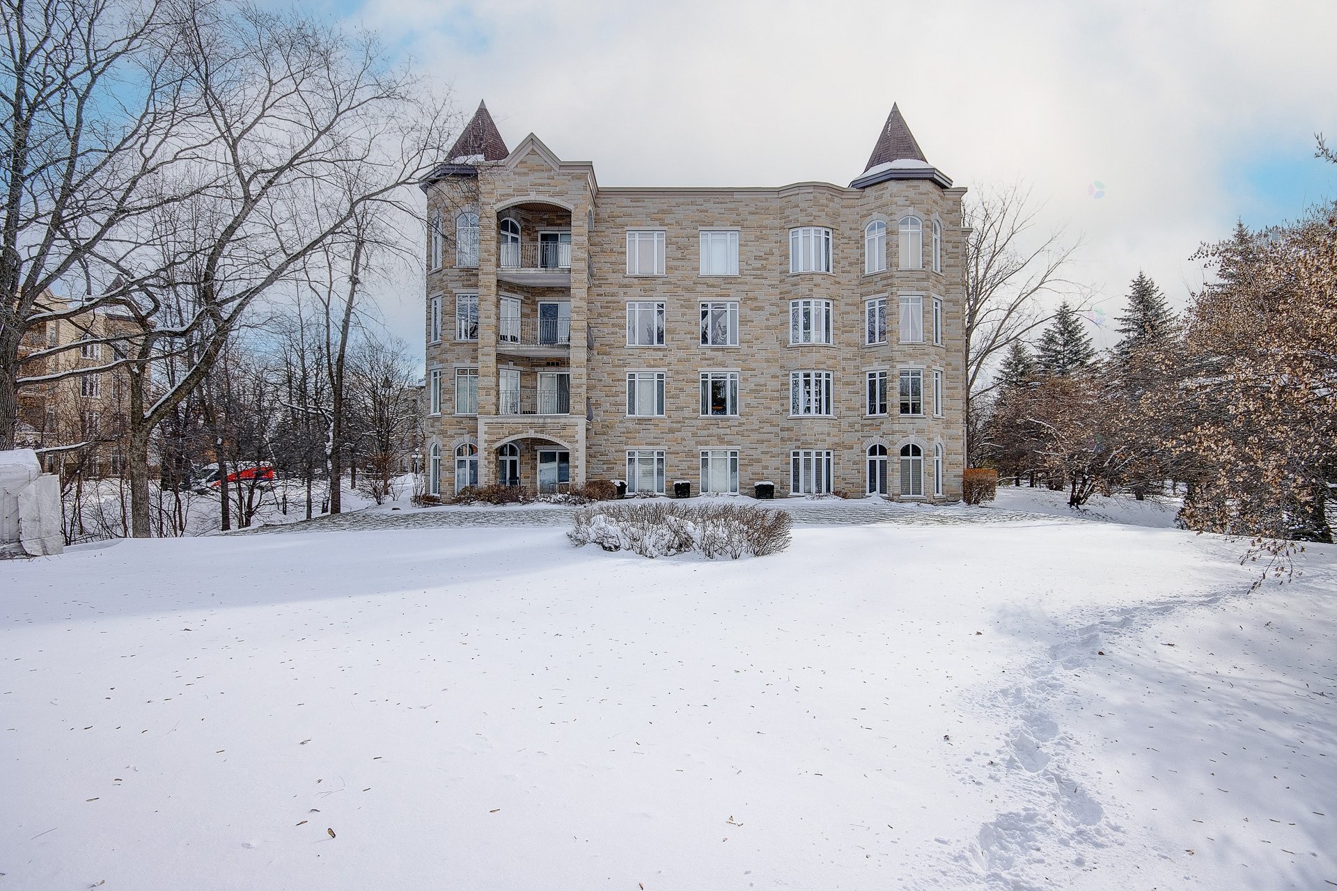 









295


Rue de Vimy

, 405,
Saint-Bruno-de-Montarville,




QC
J3V6L2

