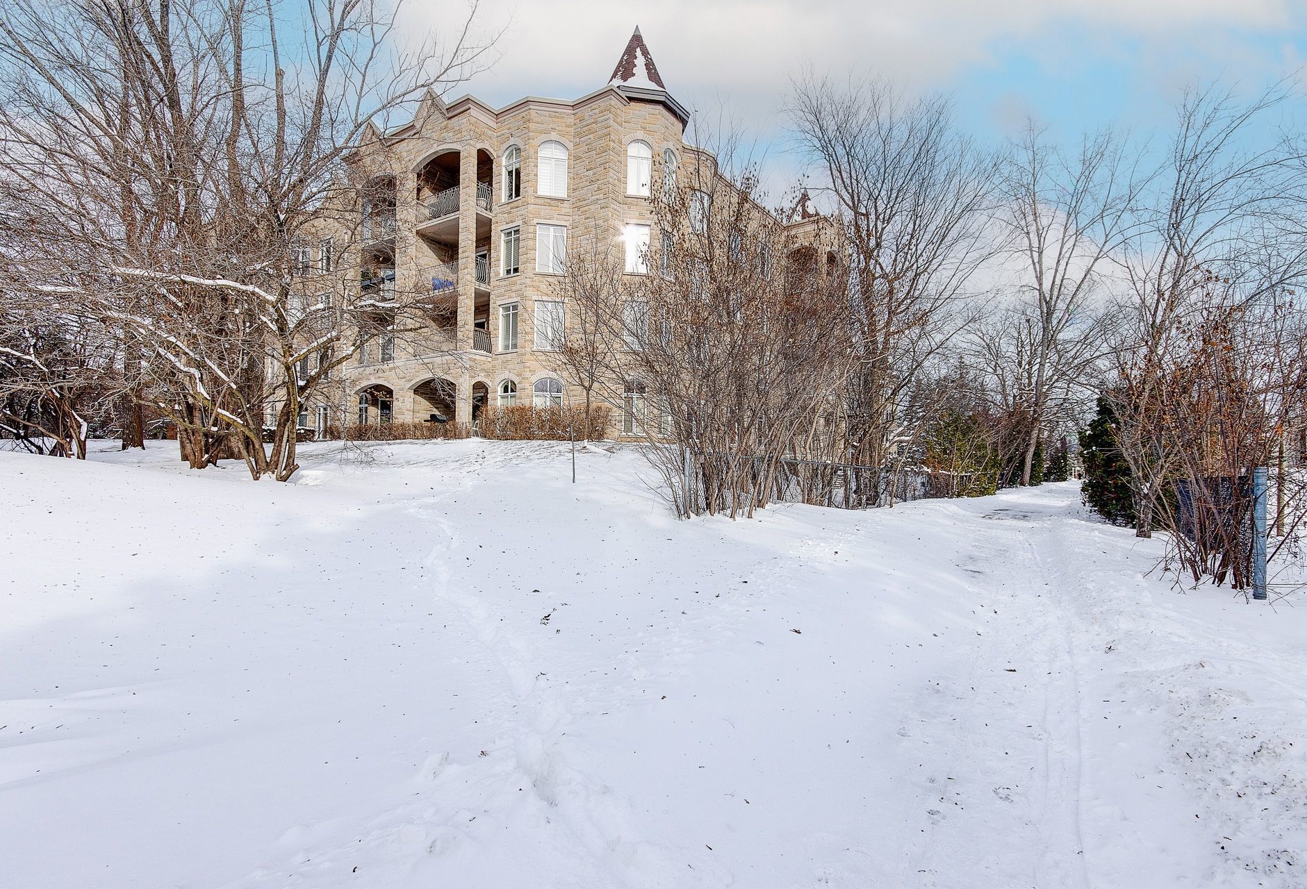 









295


Rue de Vimy

, 405,
Saint-Bruno-de-Montarville,




QC
J3V6L2

