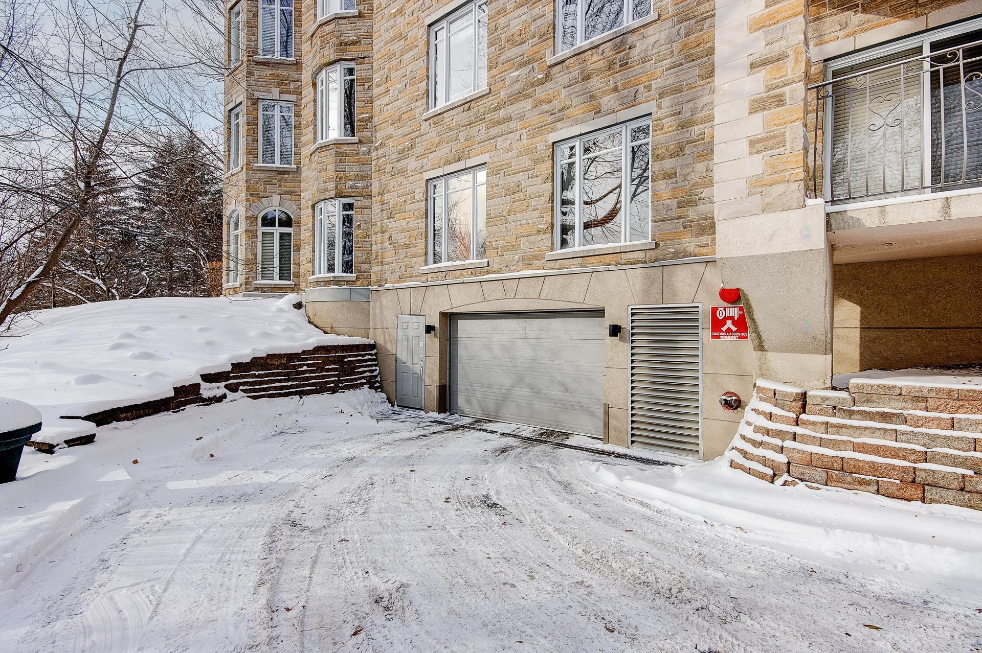 









295


Rue de Vimy

, 405,
Saint-Bruno-de-Montarville,




QC
J3V6L2

