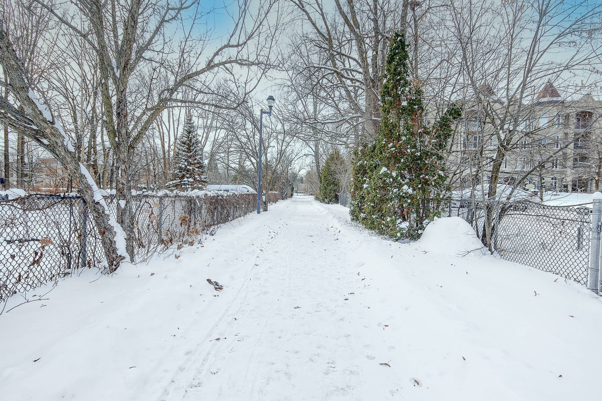 









295


Rue de Vimy

, 405,
Saint-Bruno-de-Montarville,




QC
J3V6L2

