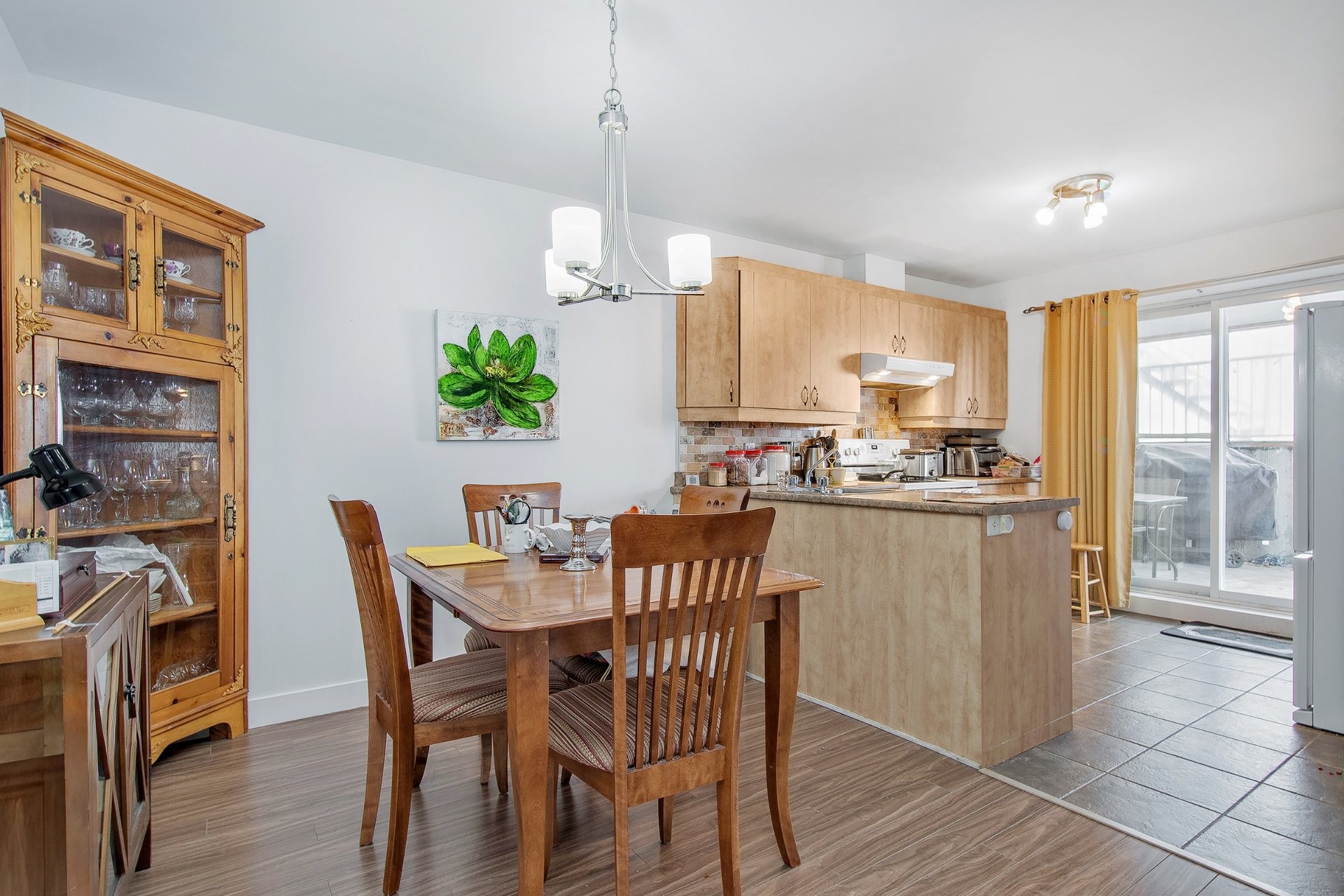 









2333


Rue de l'Hortensia

, 103,
Terrebonne (La Plaine),




QC
J7M2E4

