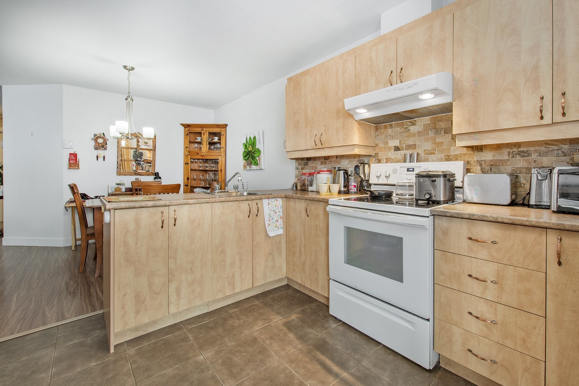 









2333


Rue de l'Hortensia

, 103,
Terrebonne (La Plaine),




QC
J7M2E4

