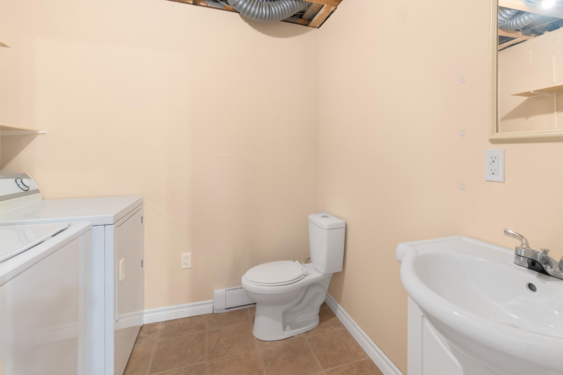 









1208


Rue Boisvert

,
Sherbrooke (Brompton/Rock Forest/Saint-Élie/Deauville),




QC
J1R0L9

