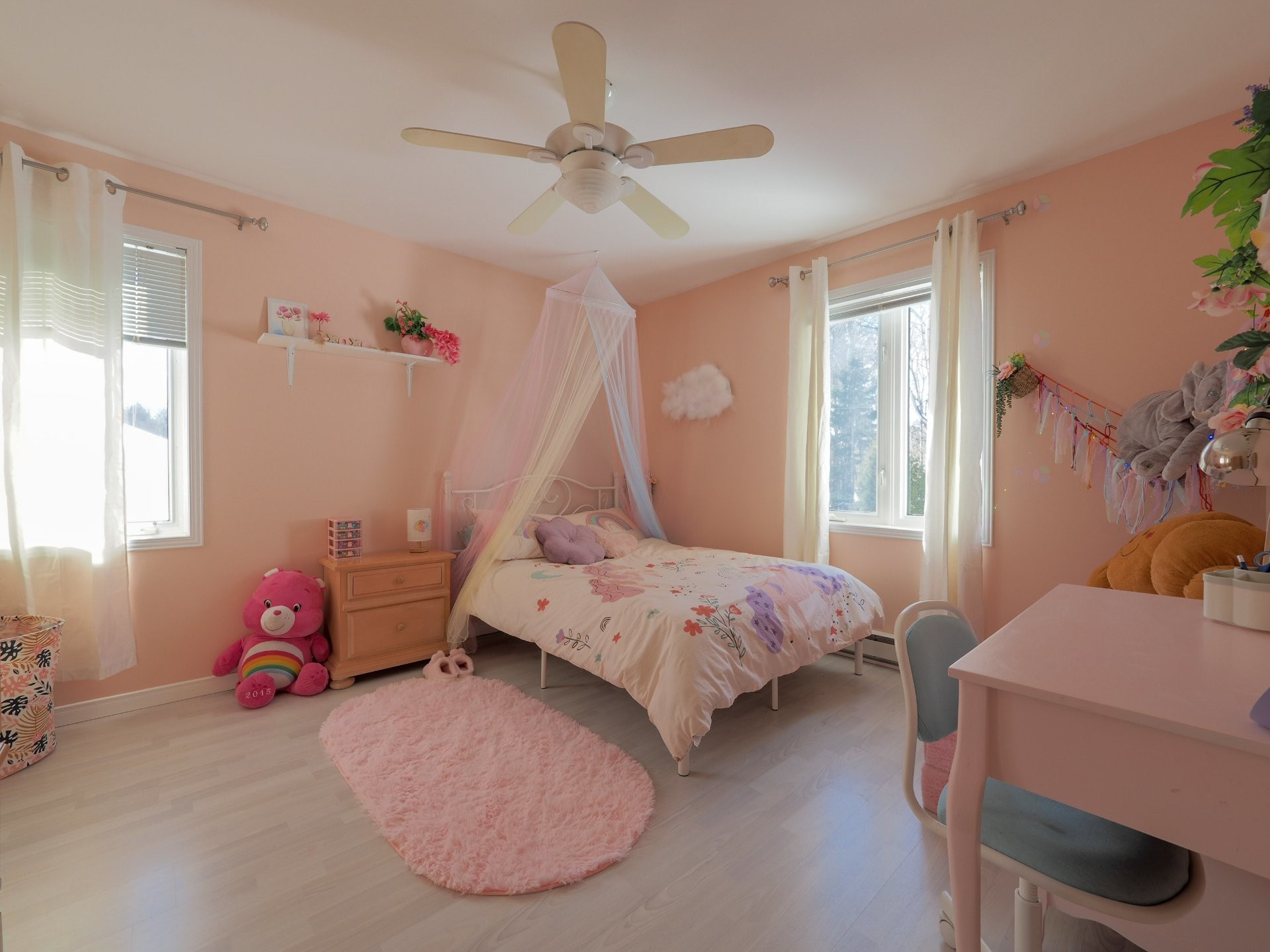









2040


Rue Adrienne-Choquette

,
Trois-Rivières,




QC
G8Y7B8


