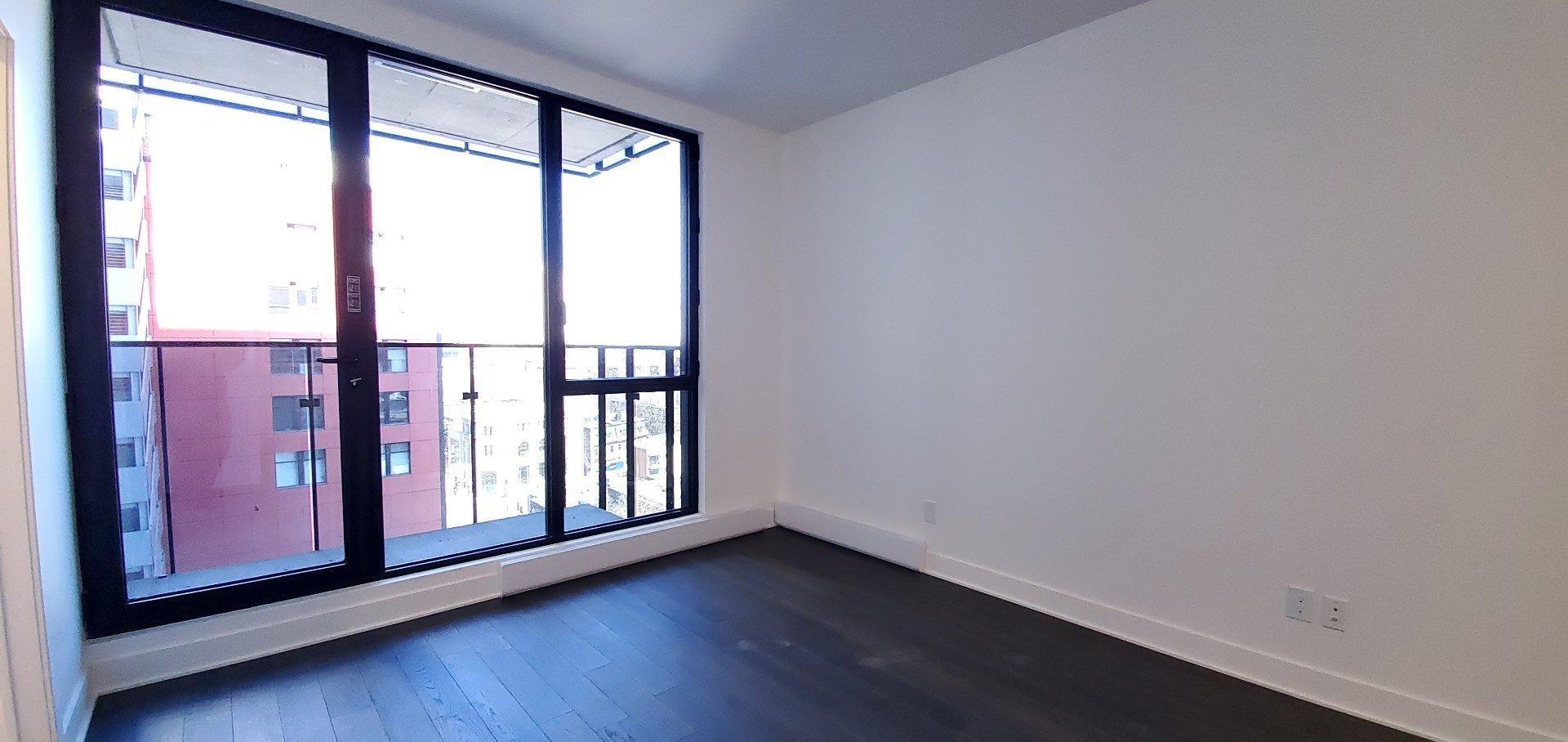 









1


Boul. De Maisonneuve O.

, 1015,
Montréal (Ville-Marie),




QC
H2X0E3

