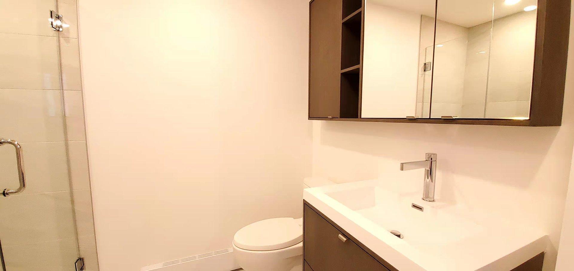 









1


Boul. De Maisonneuve O.

, 1015,
Montréal (Ville-Marie),




QC
H2X0E3

